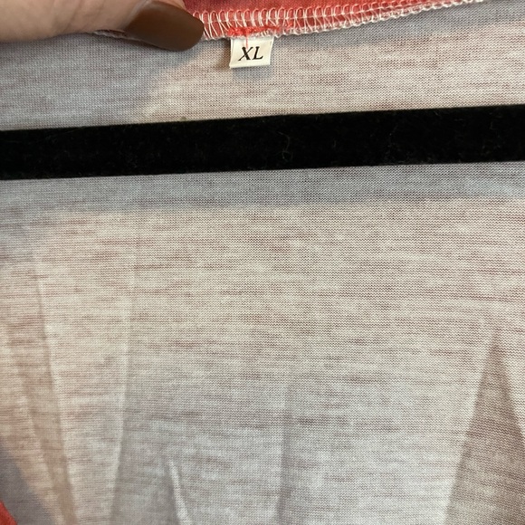 Boho Aztec V neck tee size XL - Picture 2 of 4